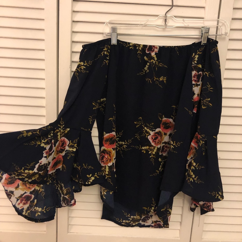 Blouse - Picture 3 of 3